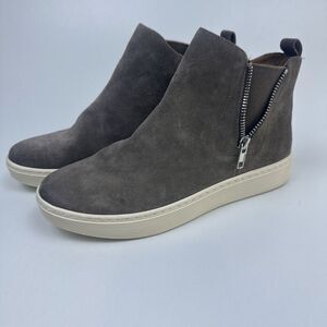 Sofft Britton Womens Size 7.5 Shoes Gray Suede Pull On‎ Zip Ankle Boot Sneaker